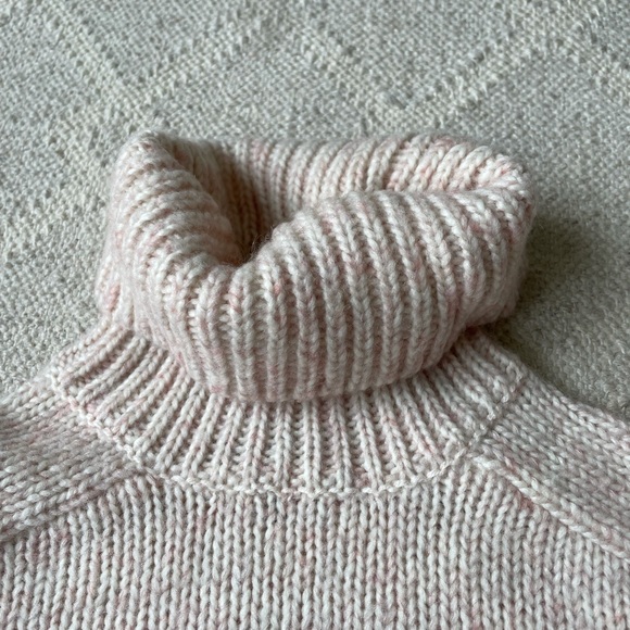 JCrew Turtleneck Sweater - pale pink Size M - Picture 2 of 4